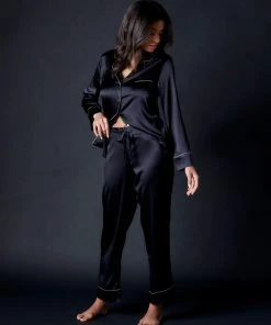 Journelle Marlene Pajama Set Chevron Down Icon