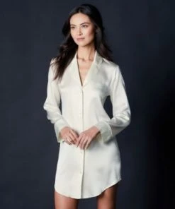 Journelle Bette Sleepshirt Chevron Down Icon