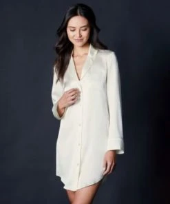 Journelle Bette Sleepshirt Chevron Down Icon