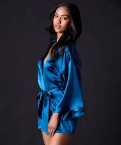 Journelle Chevron Down Icon Celine Classic Robe