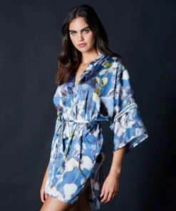 Samantha Chang Wellness Bella Kimono Chevron Down Icon 2 Samantha Chang Wellness Bella Kimono Chevron Down Icon