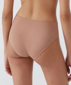 Else Nano Brief 4 Else Nano Brief