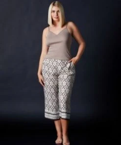 Hanro Favourites Cropped Pant 2 Hanro Favourites Cropped Pant