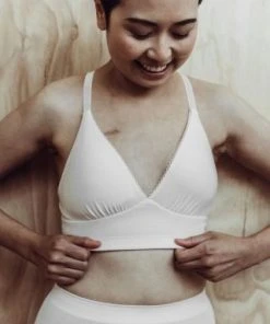 MakeMerry Pocketed Plunge Bra