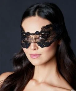 Kiki De Montparnasse Lace Veil 4 Kiki De Montparnasse Lace Veil