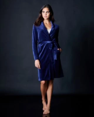 Hanro Favourite Velvet Robe Sale Hanro Favourite Velvet Robe Sale